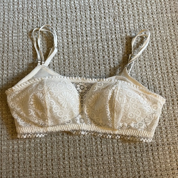 Aerie Real Power Wireless Push Up Joy Lace Bra - Picture 2 of 6